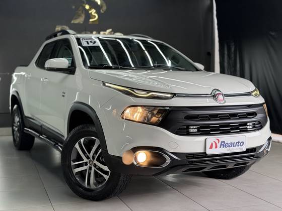 FIAT TORO 2.0 16V TURBO DIESEL FREEDOM 4WD AT9 FIAT TORO 2.0 16V TURBO DIESEL FREEDOM 4WD AT9